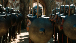 extant_GameOfThrones_3x01-ValarDohaeris_4970
