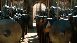 extant_GameOfThrones_3x01-ValarDohaeris_4975
