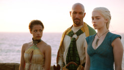 extant_GameOfThrones_3x01-ValarDohaeris_5034