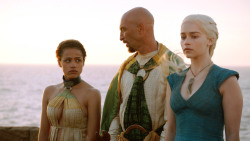 extant_GameOfThrones_3x01-ValarDohaeris_5037