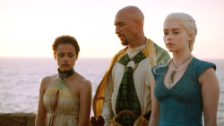 extant_GameOfThrones_3x01-ValarDohaeris_5038
