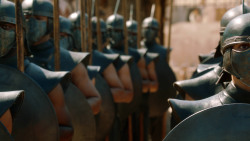 extant_GameOfThrones_3x01-ValarDohaeris_5153