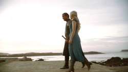extant_GameOfThrones_3x01-ValarDohaeris_5297