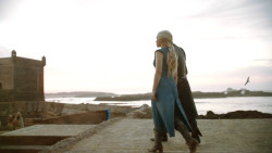 extant_GameOfThrones_3x01-ValarDohaeris_5300