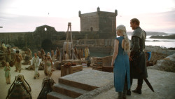 extant_GameOfThrones_3x01-ValarDohaeris_5307