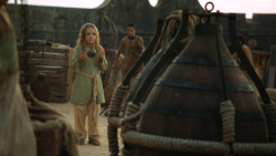 extant_GameOfThrones_3x01-ValarDohaeris_5316