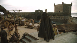 extant_GameOfThrones_3x01-ValarDohaeris_5337