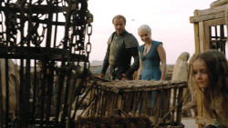 extant_GameOfThrones_3x01-ValarDohaeris_5348