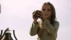 extant_GameOfThrones_3x01-ValarDohaeris_5375