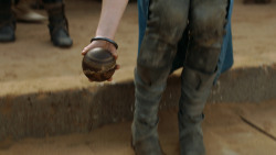 extant_GameOfThrones_3x01-ValarDohaeris_5382
