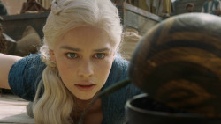 extant_GameOfThrones_3x01-ValarDohaeris_5409