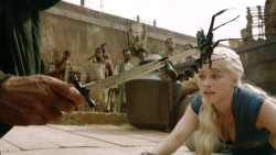 extant_GameOfThrones_3x01-ValarDohaeris_5432