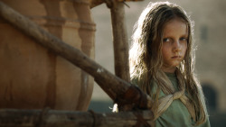 extant_GameOfThrones_3x01-ValarDohaeris_5437