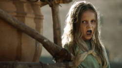 extant_GameOfThrones_3x01-ValarDohaeris_5438