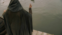 extant_GameOfThrones_3x01-ValarDohaeris_5457