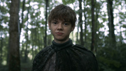 extant_GameOfThrones_3x02-DarkWingsDarkWords_0146