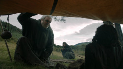 extant_GameOfThrones_3x02-DarkWingsDarkWords_0170