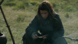 extant_GameOfThrones_3x02-DarkWingsDarkWords_0232