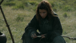 extant_GameOfThrones_3x02-DarkWingsDarkWords_0233