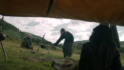 extant_GameOfThrones_3x02-DarkWingsDarkWords_0259