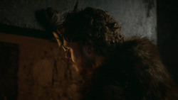 extant_GameOfThrones_3x02-DarkWingsDarkWords_0284