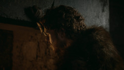 extant_GameOfThrones_3x02-DarkWingsDarkWords_0285