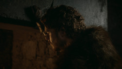 extant_GameOfThrones_3x02-DarkWingsDarkWords_0288