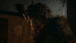 extant_GameOfThrones_3x02-DarkWingsDarkWords_0290
