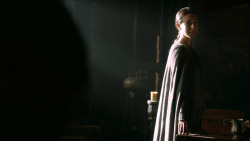 extant_GameOfThrones_3x02-DarkWingsDarkWords_0294