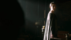 extant_GameOfThrones_3x02-DarkWingsDarkWords_0297