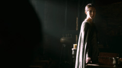 extant_GameOfThrones_3x02-DarkWingsDarkWords_0302