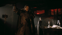 extant_GameOfThrones_3x02-DarkWingsDarkWords_0303