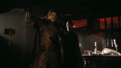 extant_GameOfThrones_3x02-DarkWingsDarkWords_0310