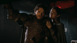 extant_GameOfThrones_3x02-DarkWingsDarkWords_0327