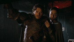 extant_GameOfThrones_3x02-DarkWingsDarkWords_0330