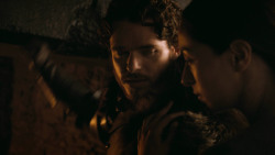 extant_GameOfThrones_3x02-DarkWingsDarkWords_0335