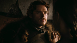 extant_GameOfThrones_3x02-DarkWingsDarkWords_0340