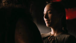 extant_GameOfThrones_3x02-DarkWingsDarkWords_0342