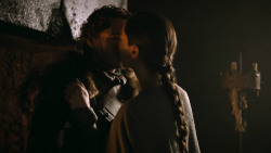 extant_GameOfThrones_3x02-DarkWingsDarkWords_0351