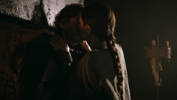 extant_GameOfThrones_3x02-DarkWingsDarkWords_0354