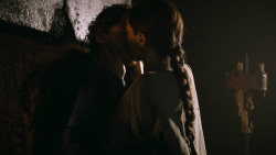 extant_GameOfThrones_3x02-DarkWingsDarkWords_0355
