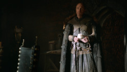 extant_GameOfThrones_3x02-DarkWingsDarkWords_0368