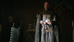 extant_GameOfThrones_3x02-DarkWingsDarkWords_0369