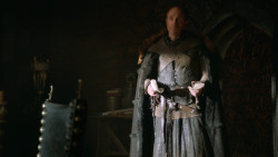 extant_GameOfThrones_3x02-DarkWingsDarkWords_0370