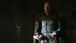 extant_GameOfThrones_3x02-DarkWingsDarkWords_0382