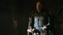 extant_GameOfThrones_3x02-DarkWingsDarkWords_0385