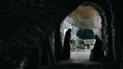 extant_GameOfThrones_3x02-DarkWingsDarkWords_0408