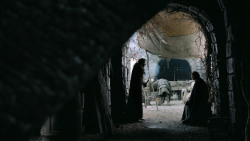 extant_GameOfThrones_3x02-DarkWingsDarkWords_0410