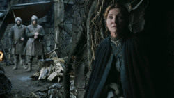 extant_GameOfThrones_3x02-DarkWingsDarkWords_0439