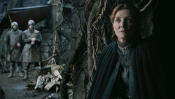 extant_GameOfThrones_3x02-DarkWingsDarkWords_0458